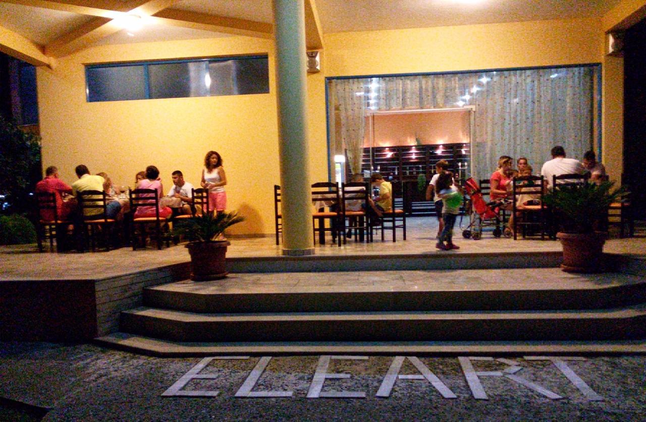 Eleart Apart otel Golem  Dış mekan fotoğraf