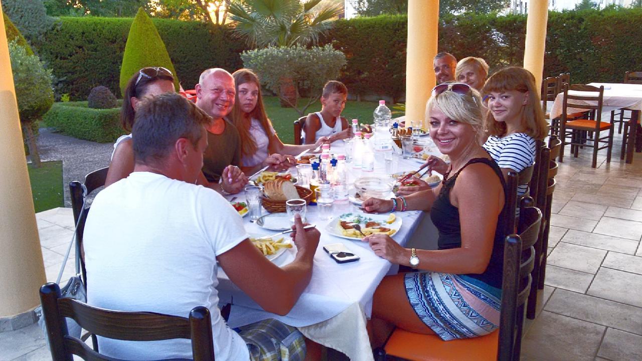 Eleart Apart otel Golem  Dış mekan fotoğraf